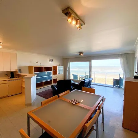 Sea-view On Zeedijk Appartement